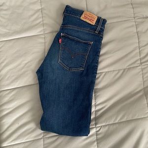 Levi skinny jeans